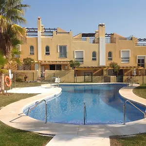 casa-cortijo-de-calahonda.1costadelsol.com/
